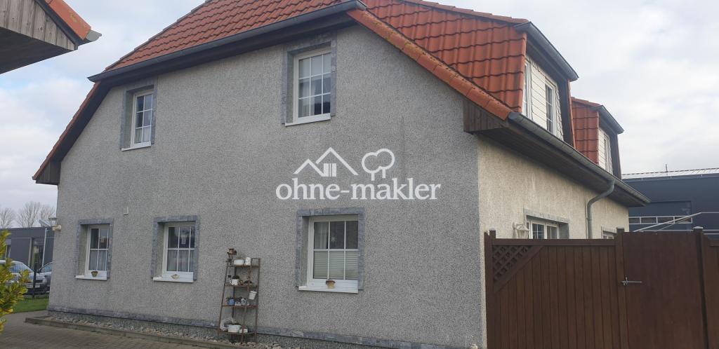 attraktive Doppelhaushälfte am östlichen Stadtrand von Oldenburg/H. - Foto 1