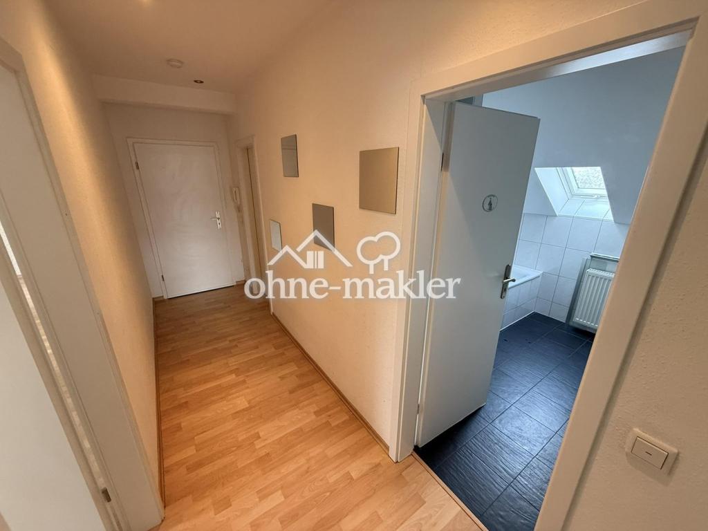 2,5 Zimmer Dachgeschoss-Wohnung in Krefeld-Fischeln - Küche inklusive - Photo 4