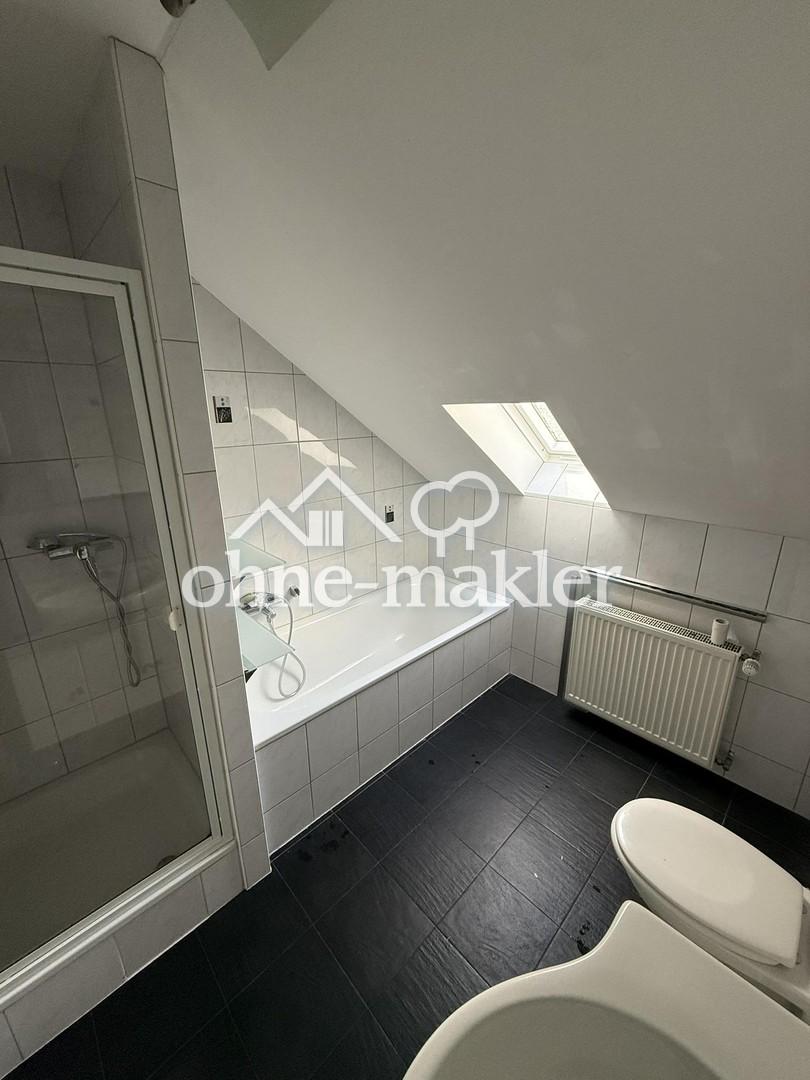 2,5 Zimmer Dachgeschoss-Wohnung in Krefeld-Fischeln - Küche inklusive - Foto 2