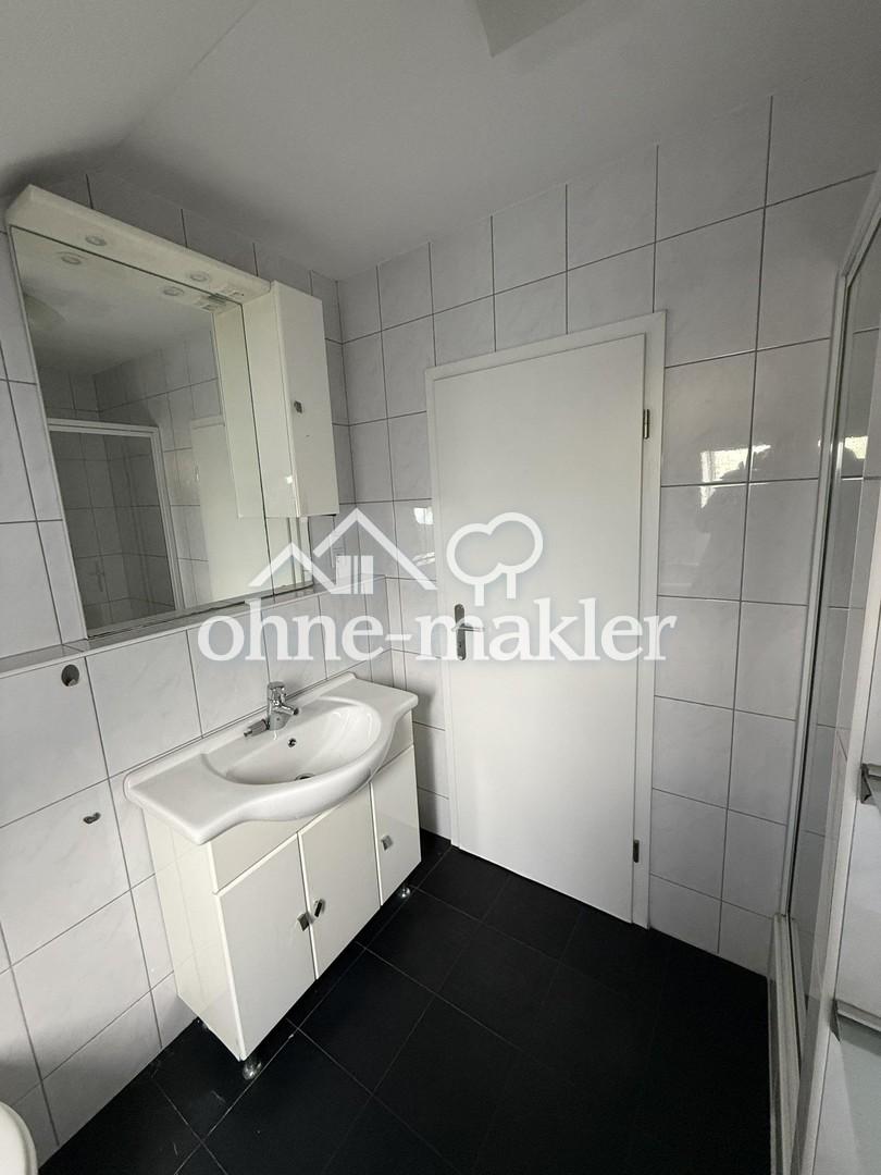 2,5 Zimmer Dachgeschoss-Wohnung in Krefeld-Fischeln - Küche inklusive - Foto 3