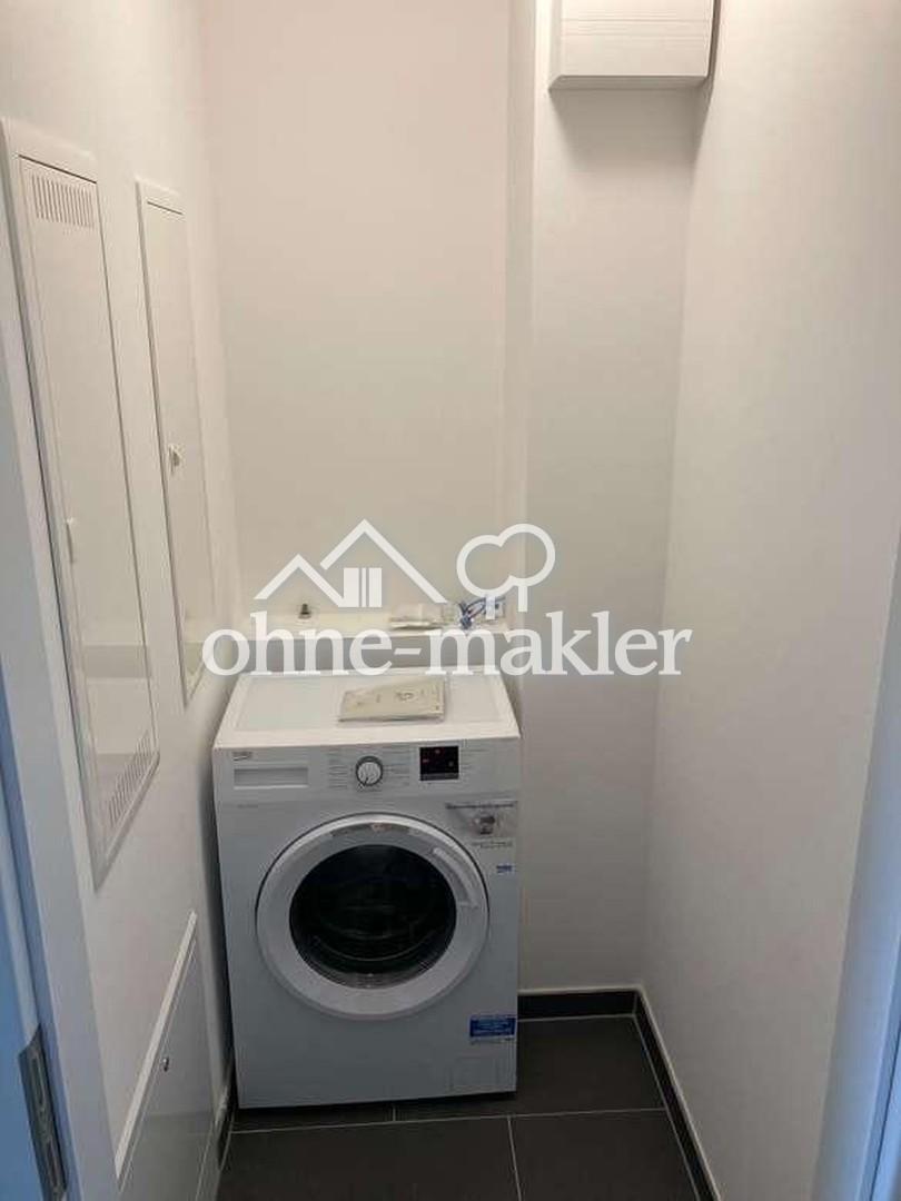 Fully furnished studio with balcony in Friedrichshain - Photo 2