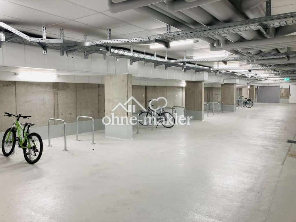 Fully furnished studio with balcony in Friedrichshain - Photo 1