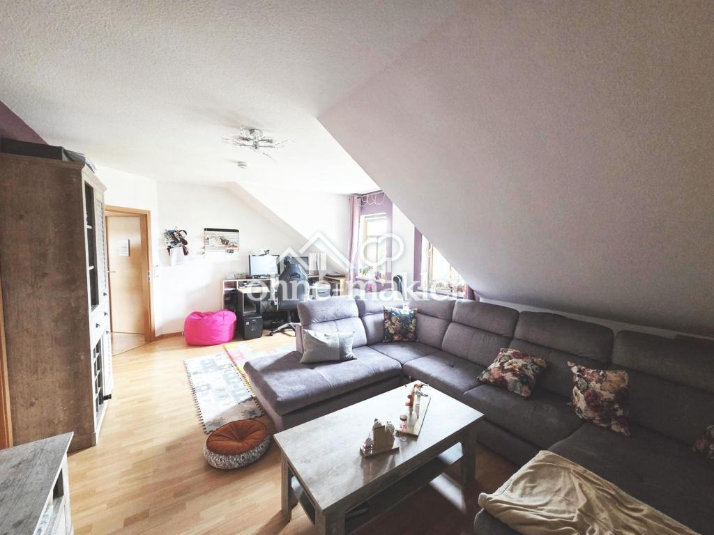 großzügige und gemütliche 2 Zimmer Dachgeschoss Wohnung - Foto 2