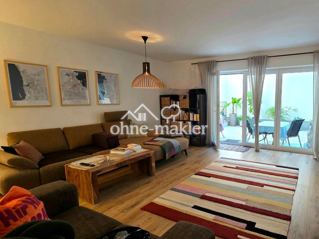 Exklusive Stadtwohnung: Neuwertige 2,5-Zimmer-Wohnung mit großem Innenhof im Stadtkern von Abensberg - Photo 1