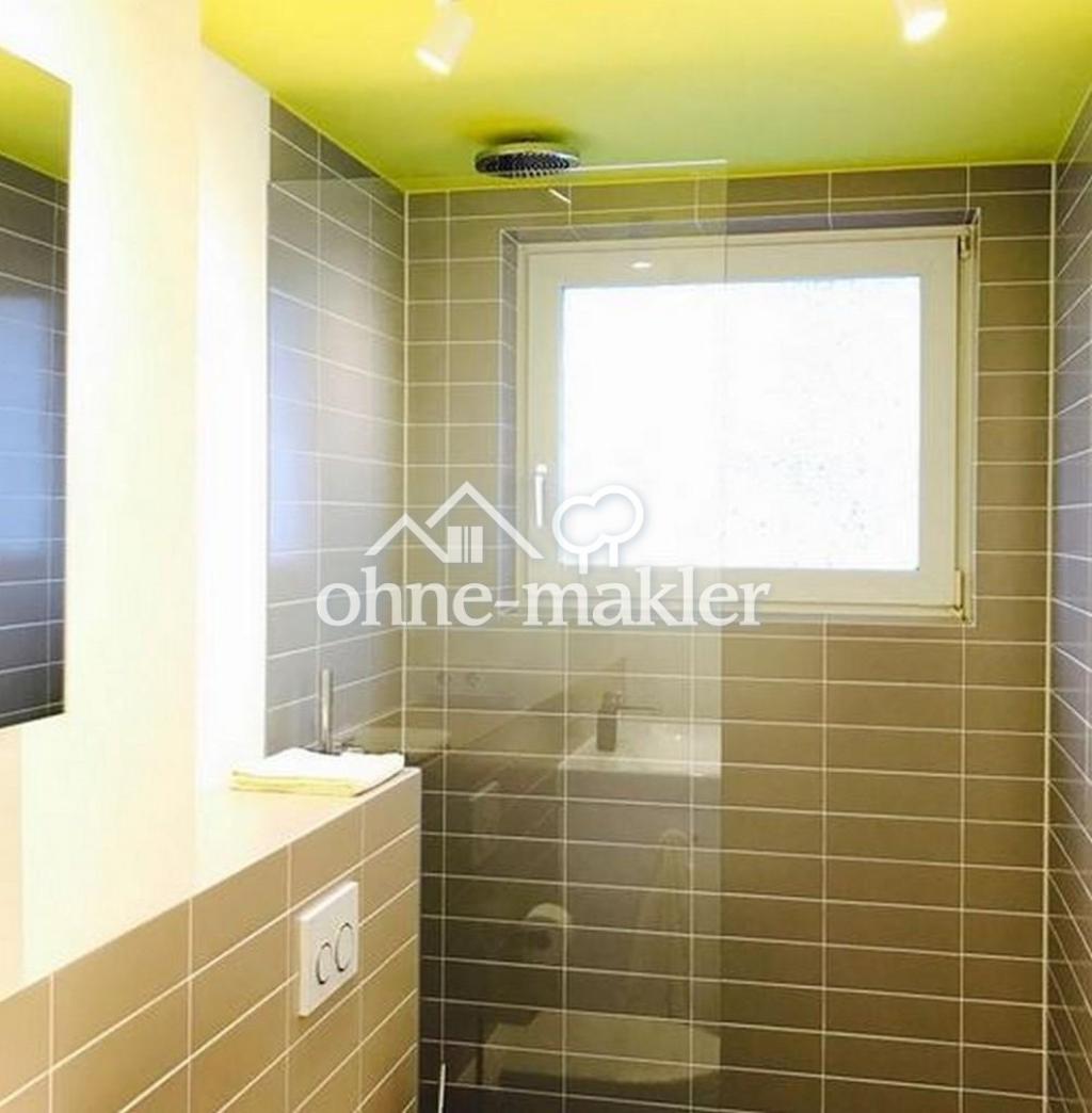 Schöne MÖBLIERTE 2-Zimmer-Wohnung mit Balkon und Einbauküche - Photo 1