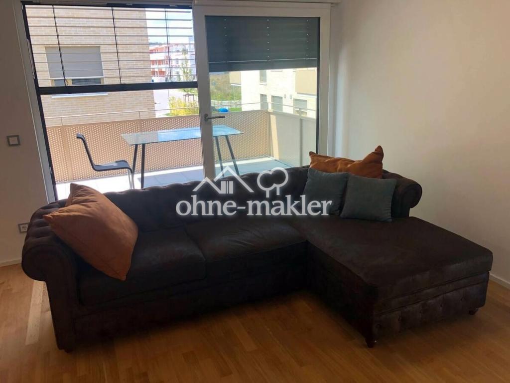 Möbliert 2 Zimmer Wohnung mit Balkon und Einbauküche in Daimler Nähe - Photo 1