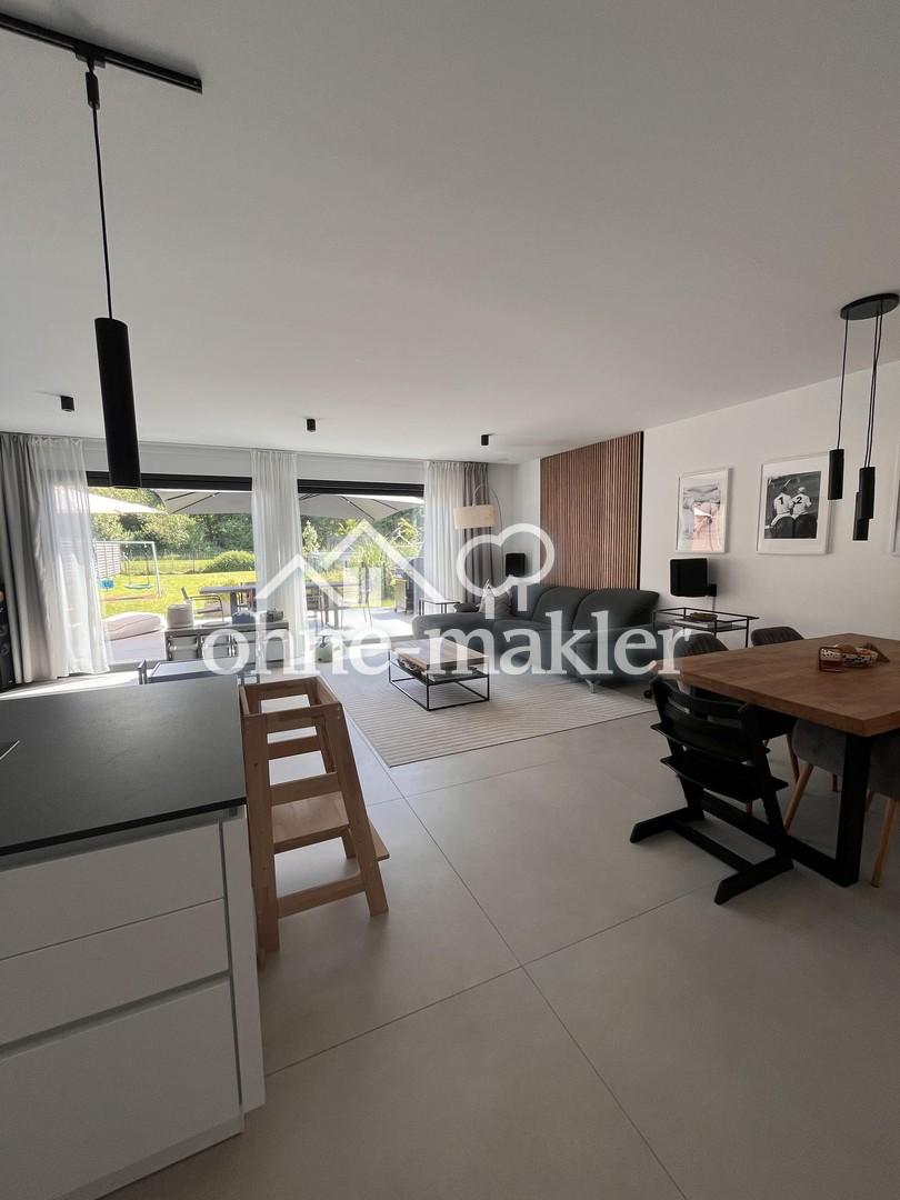 EXKLUSIV: Großes KFW 55 Effizienzhaus in Top Lage - Photo 1