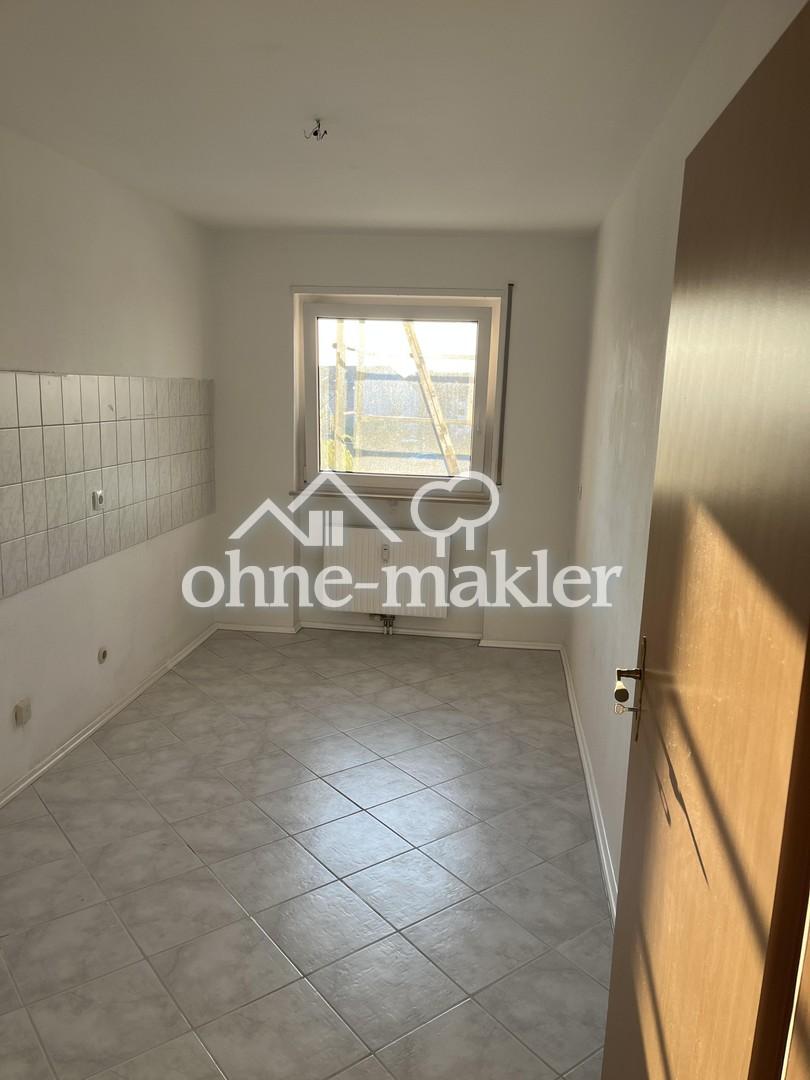 3 Zimmer Wohnung mit Balkon, Fahrstuhl, TG-Stellplatz in Schwetzingen zu vermieten - Foto 2