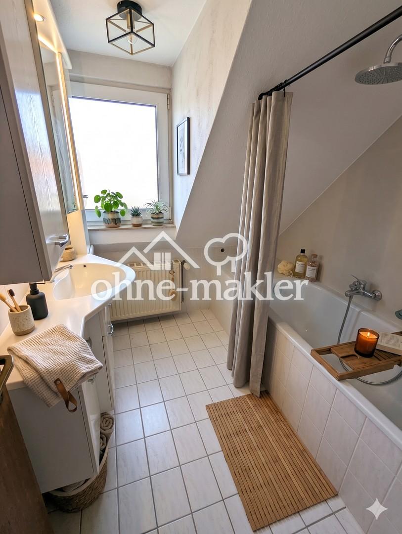 WG geeignete 4 Zimmer-DG-Whg mit Holzfußboden, Balkon, Wohnküche - Foto 5