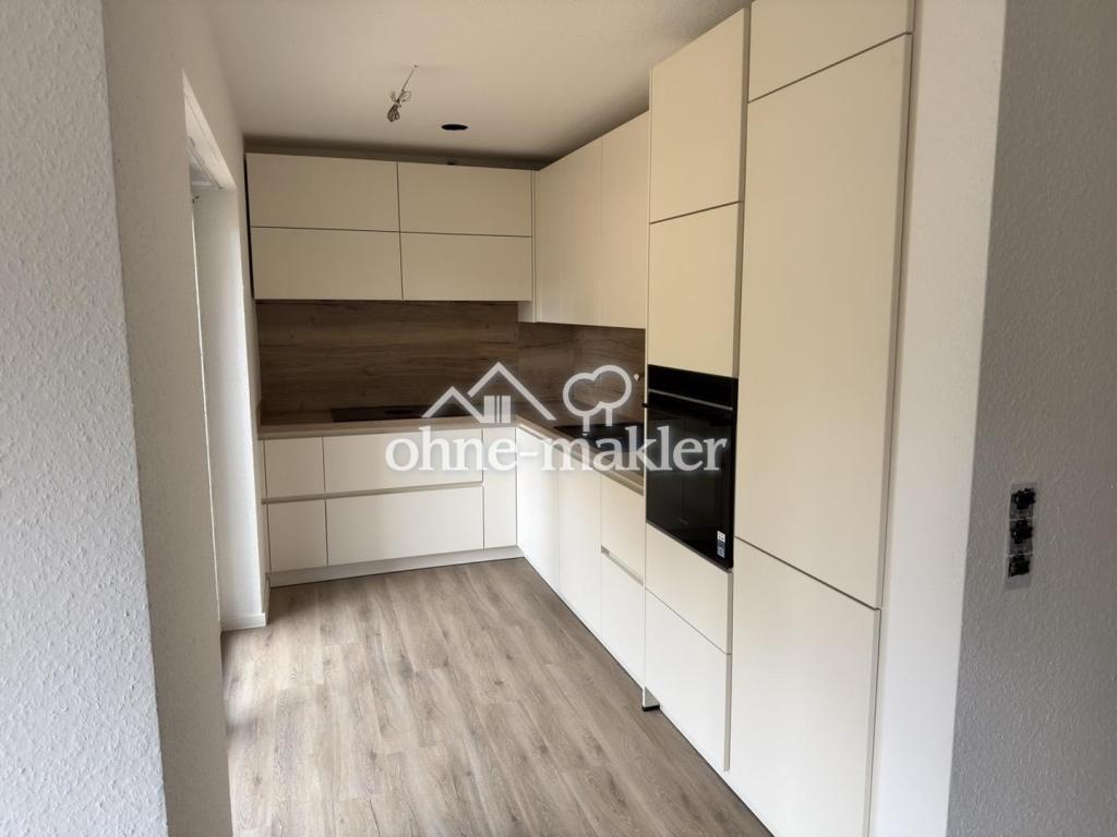Hochwertige 3-Zimmer-Gartenwohnung mit Südterrasse, Designküche & Blick ins Grüne - Photo 1