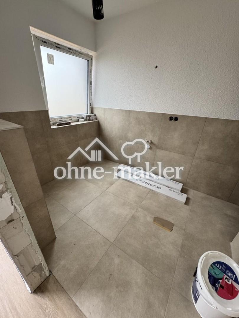 Hochwertige 3-Zimmer-Gartenwohnung mit Südterrasse, Designküche & Blick ins Grüne - Photo 5