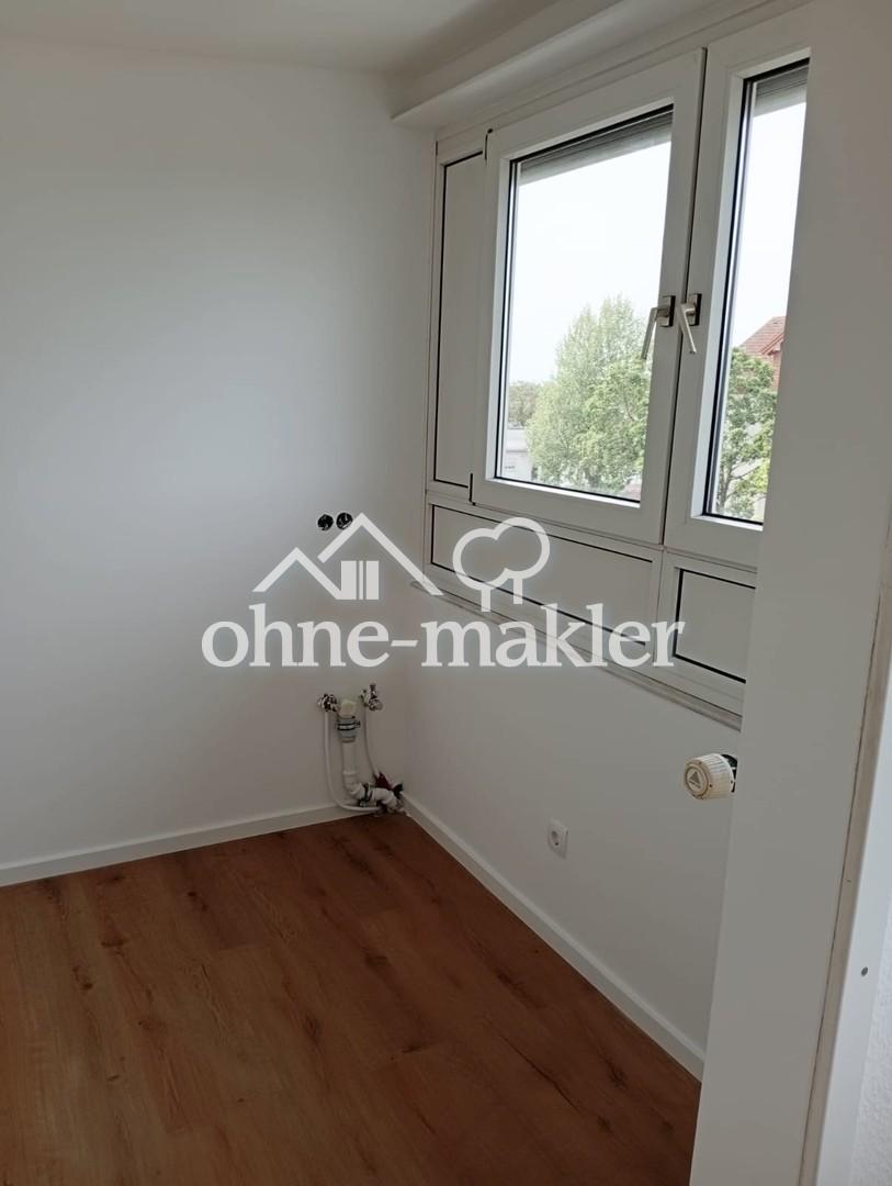 Erstbezug nach Modernisierung: Helle 2-Zimmer-Wohnung mit großem Balkon, neuem Bad & Stellplatz - Photo 4