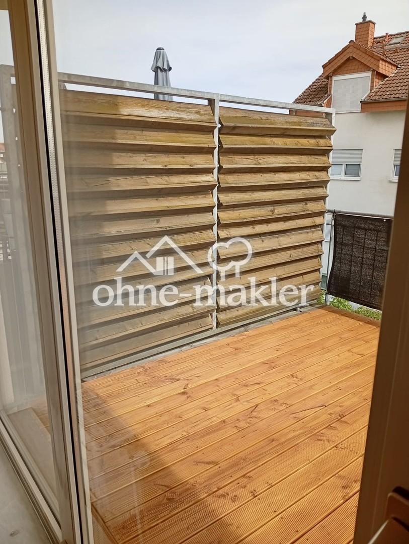 Erstbezug nach Modernisierung: Helle 2-Zimmer-Wohnung mit großem Balkon, neuem Bad & Stellplatz - Photo 1