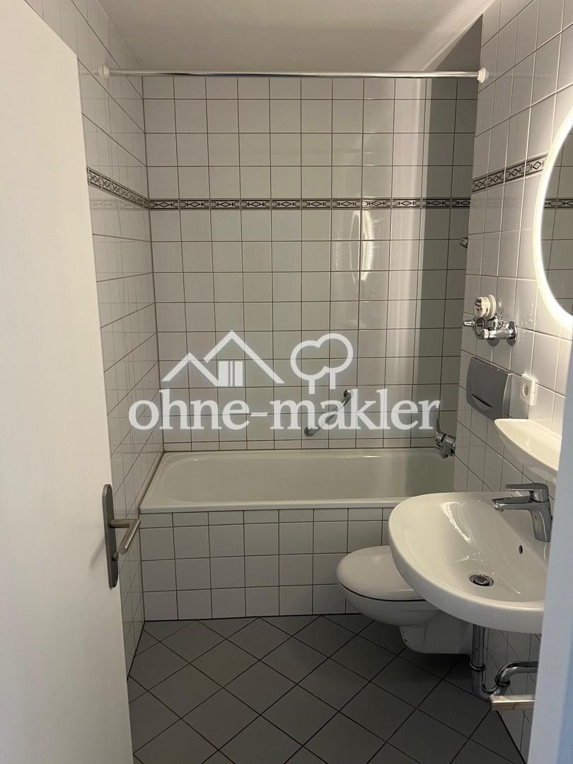 Erstbezug nach Renovierung! 1-Zimmer WHG mit neuer EBK & Balkon - Photo 4