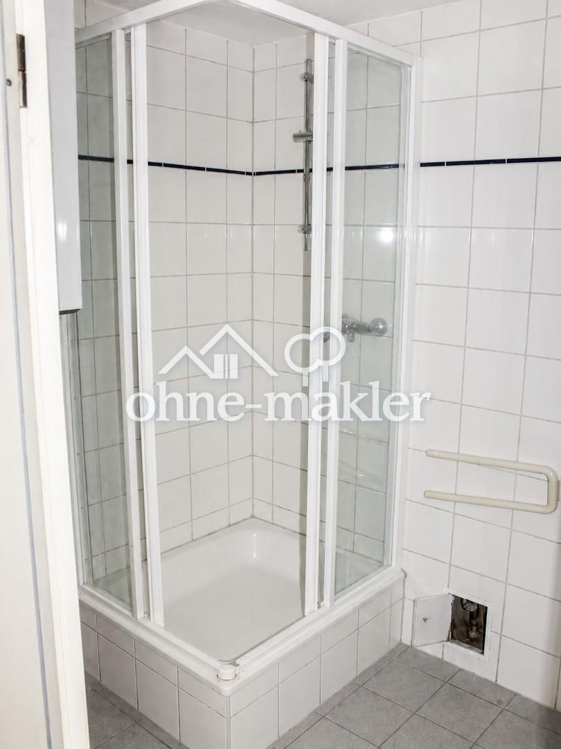 Ruhige, renovierte 2-Raum-Wohnung mit separatem Zugang - Foto 4