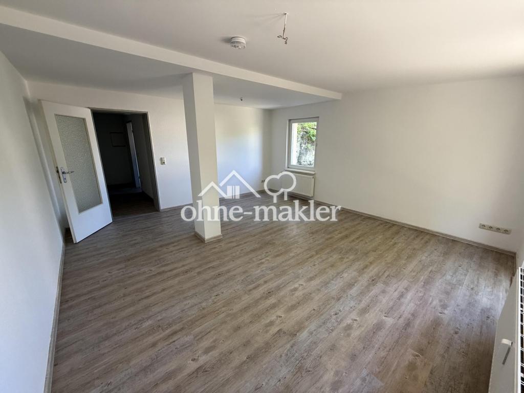 Ruhige, renovierte 2-Raum-Wohnung mit separatem Zugang - Foto 2