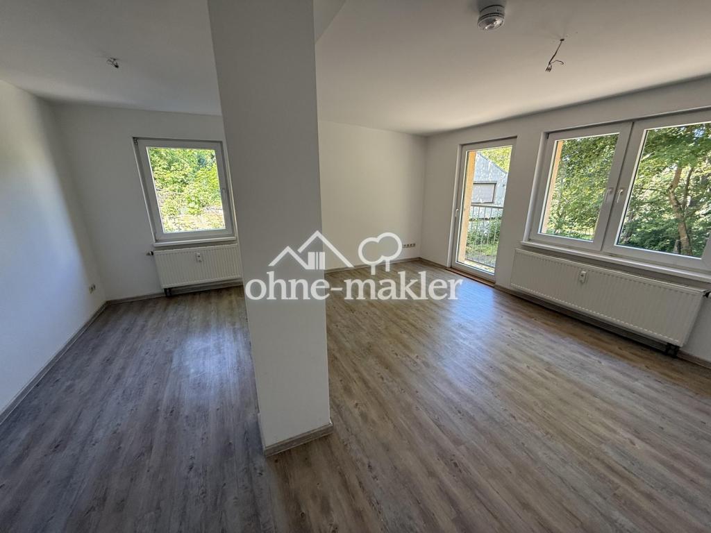 Ruhige, renovierte 2-Raum-Wohnung mit separatem Zugang - Foto 1