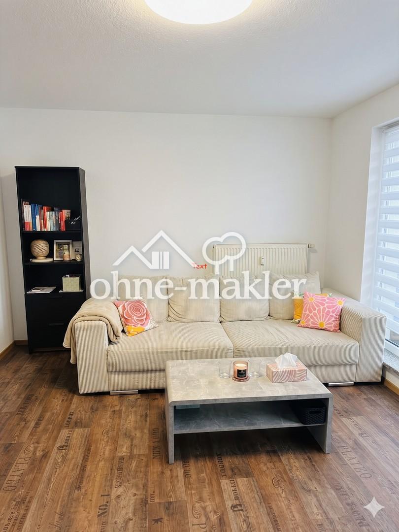 Möblierte, Frisch renovierte 1,5-Zimmer-Wohnung mit ca. 24 qm Sonnenterrasse — provisionsfrei - Photo 1