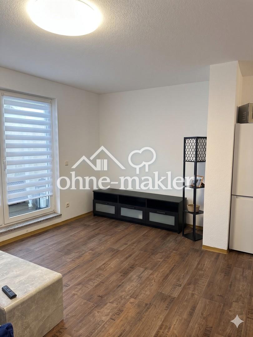 Möblierte, Frisch renovierte 1,5-Zimmer-Wohnung mit ca. 24 qm Sonnenterrasse — provisionsfrei - Photo 2