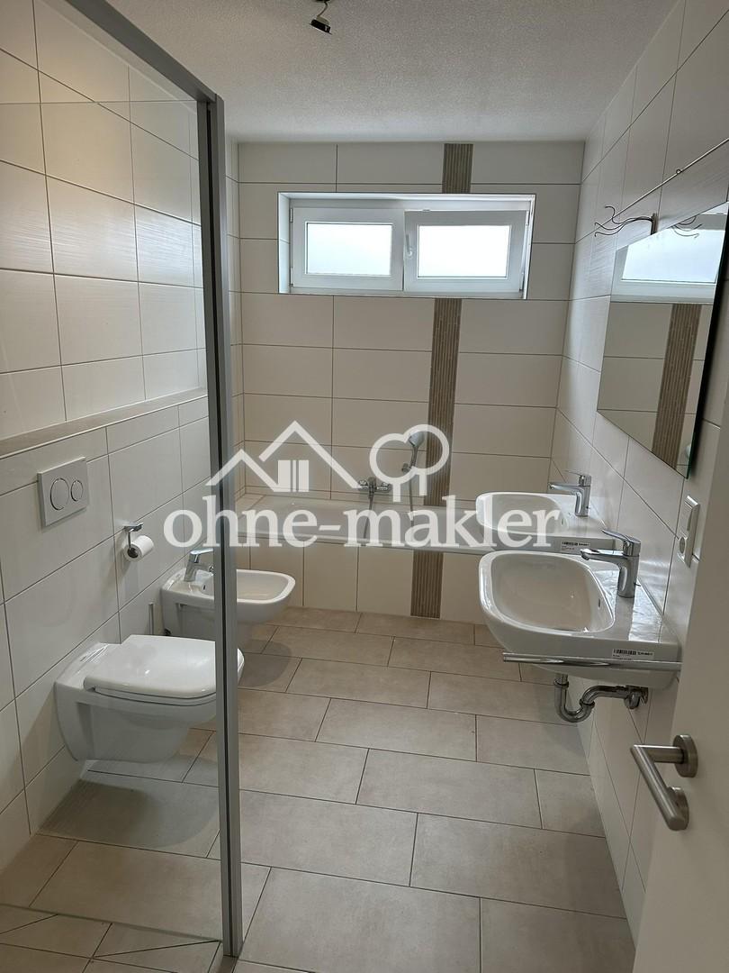 Neuwertige 4-Zim.-Wohnung im Neckarpark mit Küche und Balkon in VS-Schwenningen - Foto 4