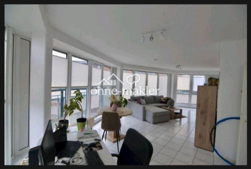 Außergewöhnliche Dachgeschosswohnung mit Penthouse-Charakter in bester Innenstadtlage von Buxtehude - Foto 2