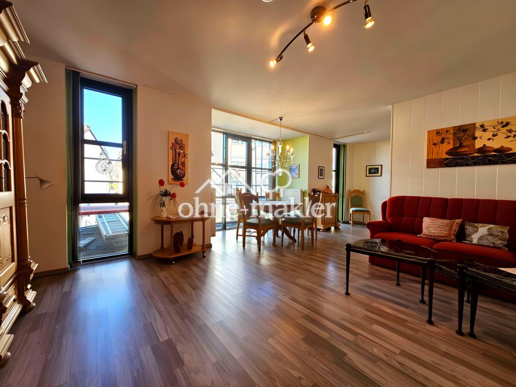 Zentrale Etagenwohnung mit Aufzug - Foto 1
