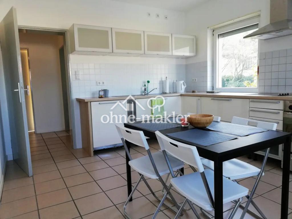 Helle und gemütliche 3ZKB mit riesiger Terrasse und Einbauküche - Foto 5