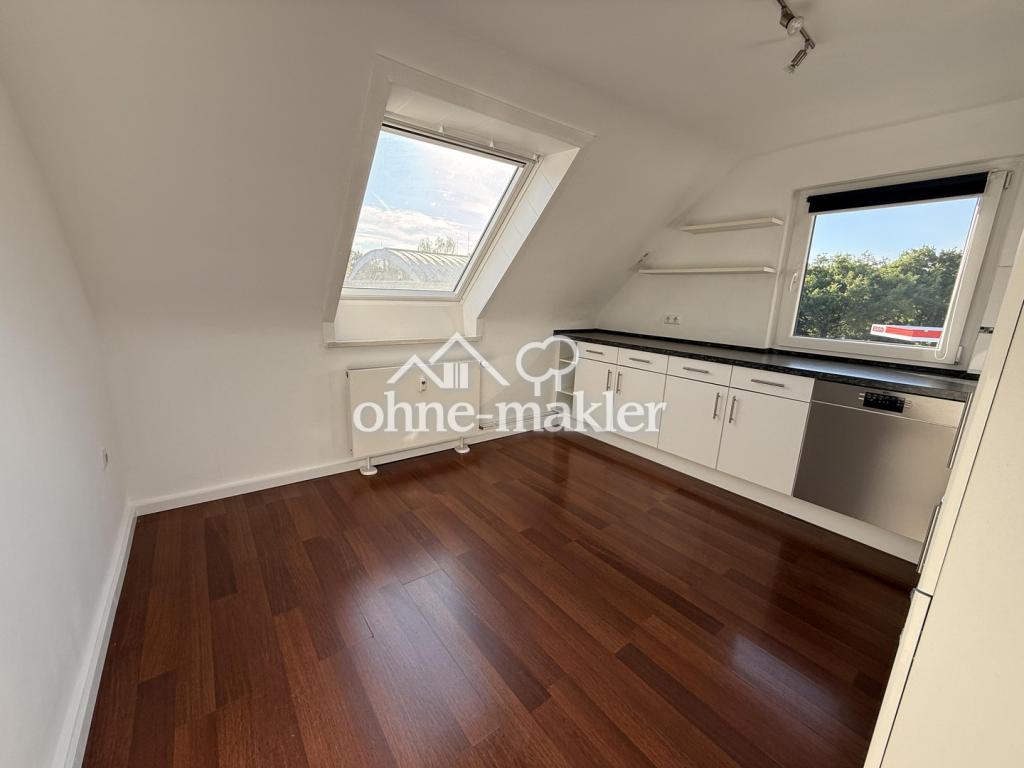 Dachgeschosswohnung in super Lage mit kleiner Oase, Gemeinschaftsgarten - Photo 4