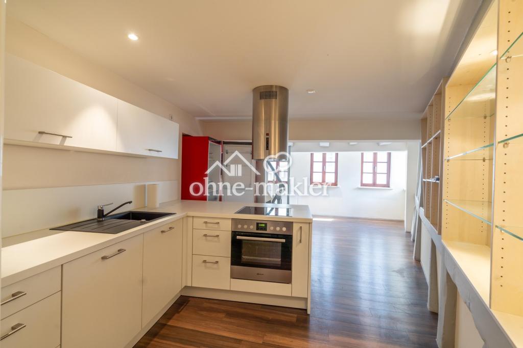 Loftartiges Stadthaus in der Altstadt – 125 m² auf 4 Ebenen, offen, 2 Bäder, EBK, Klimaanlage - Foto 2