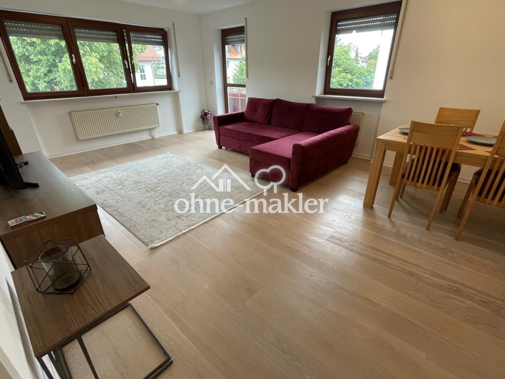 Voll Möbilierte und helle Wohnung 3-Zimmer mit Balkon | 1. OG - Foto 2