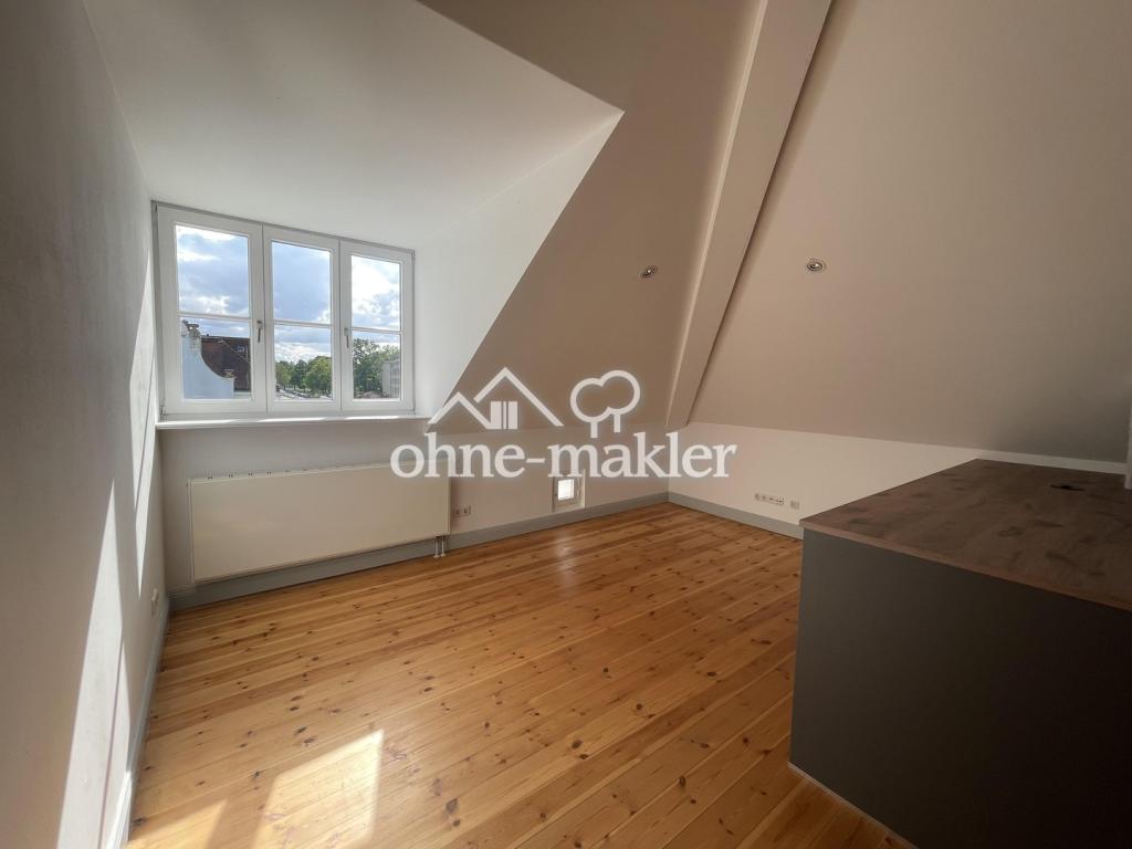 Renovierte Dachgeschoss Wohnung mit Stadtparkblick - Photo 5