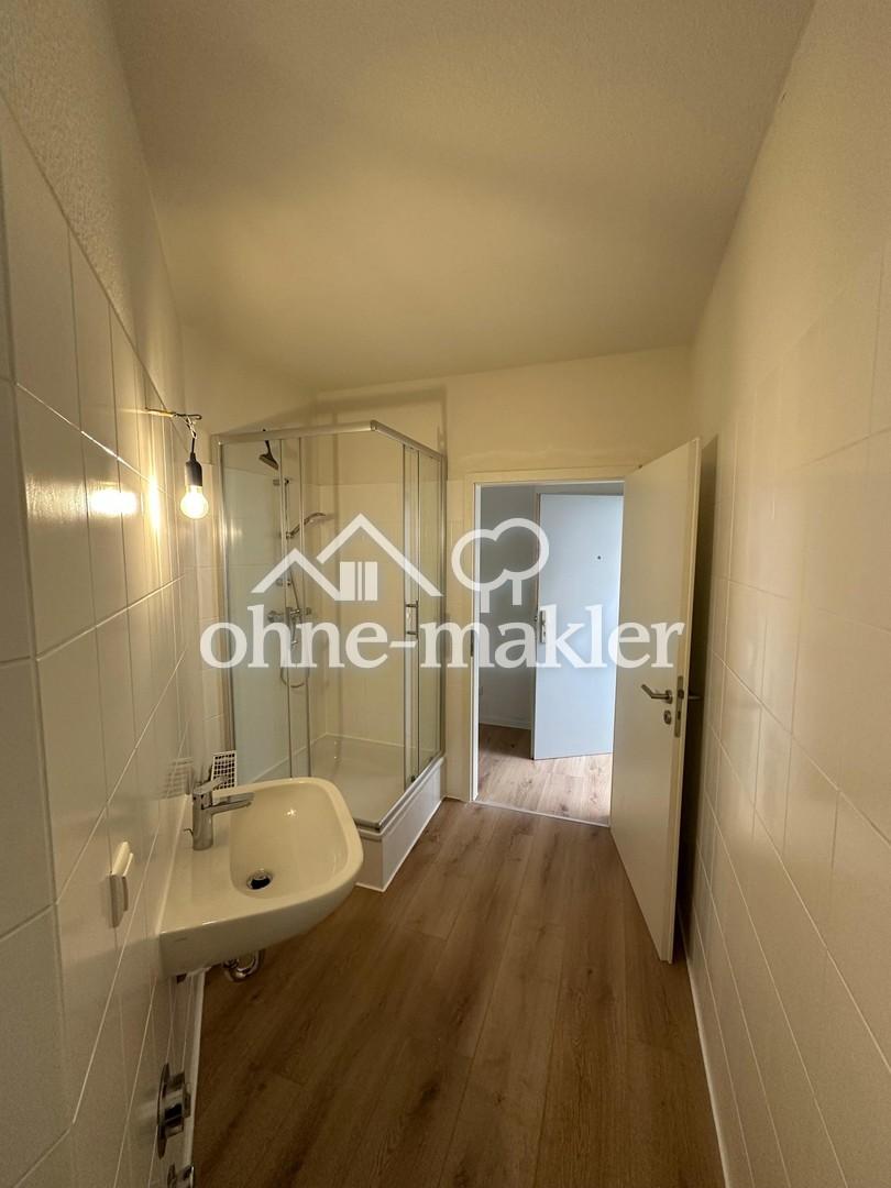 Frisch sanierte 2-Zimmer-Wohnung mit neuer Einbauküche & Tageslichtbad in Stadtfeld-Ost - Photo 5