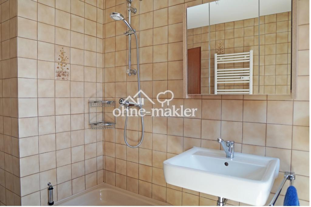 3-Zimmer-Dachgeschosswohnung mit Gartenanteil und Stellplatz an 1-2 Personen - Foto 4
