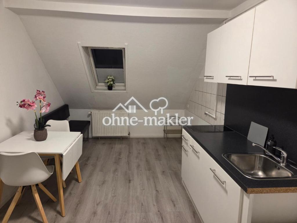 geniale 2-Zimmer-Wohnung mit Einbauküche - Foto 5