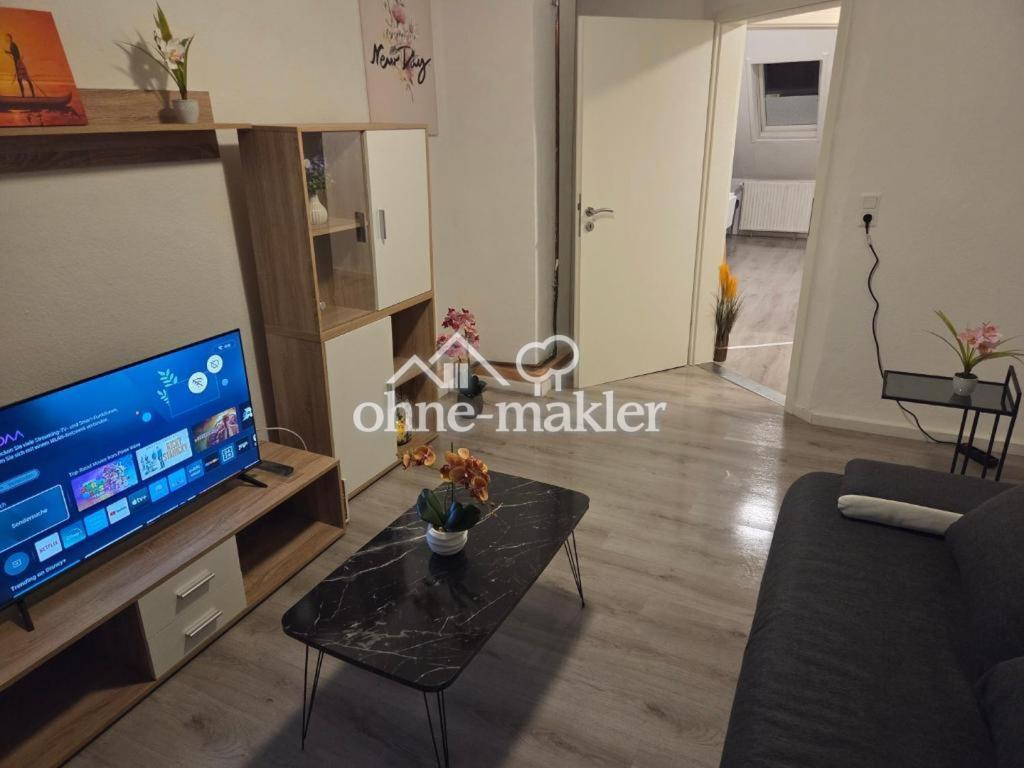 geniale 2-Zimmer-Wohnung mit Einbauküche - Foto 1
