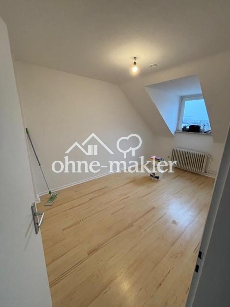 3-Zimmer-DG-Wohnung mit saniertem Tageslichtbad - Photo 5