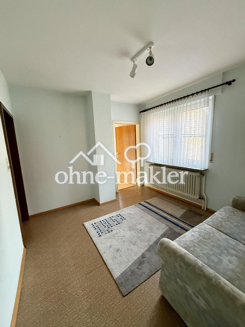 In Renovierung – großzügige Erdgeschosswohnung mit großer Terrasse, Platz für Familie & Hund - Foto 1