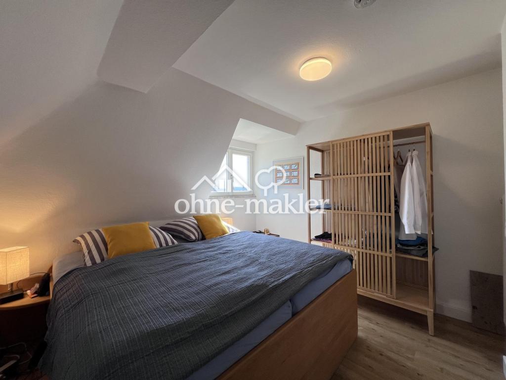 Schöne 3-Zimmer-Dachgeschosswohnung in Top-Lage von 36039 Fulda (Frauenberg) - Photo 2