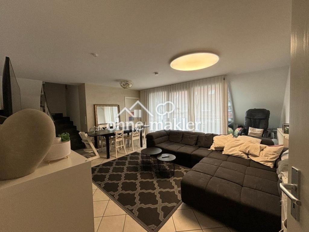 Helle 3,5 Zimmer Maisonette Wohnung mit Dachterrasse, TG-Stellplatz und guter ÖPNV-Anbindung - Foto 1
