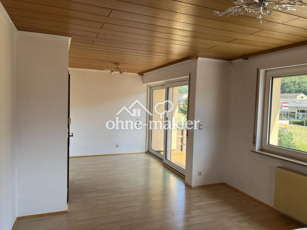Sonnige 4-Zimmer-Wohnung mit Balkon - Foto 1