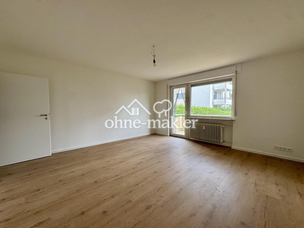 Einziehen und wohlfühlen ! Ideale, geräumige 2-Zimmer-Wohnung mit Balkon, Einbauküche und Stellplatz - Foto 2
