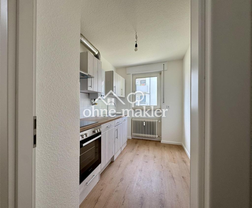 Einziehen und wohlfühlen ! Ideale, geräumige 2-Zimmer-Wohnung mit Balkon, Einbauküche und Stellplatz - Photo 5