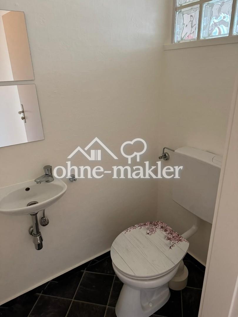 Modernes Wohnen: Helle 2-Zimmer-Wohnung mit sonnigem Balkon in Stuttgart-Stammheim - Photo 2