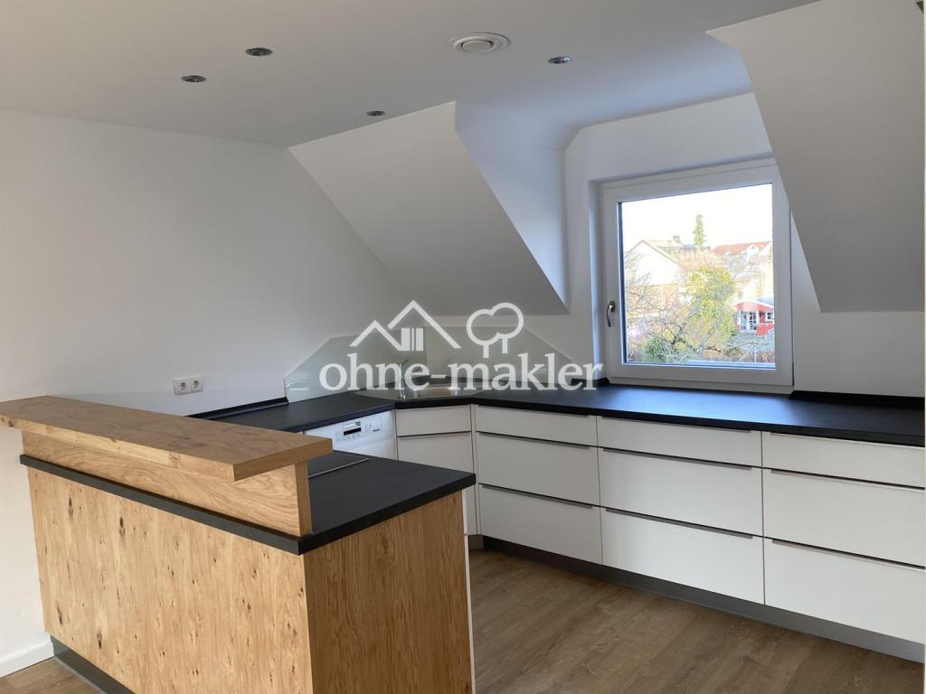 sehr ruhige Maisonette Wohnung (1. OG mit 2 Balkonen + großem Dachstudio) - Photo 2
