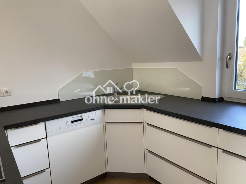 sehr ruhige Maisonette Wohnung (1. OG mit 2 Balkonen + großem Dachstudio) - Photo 4