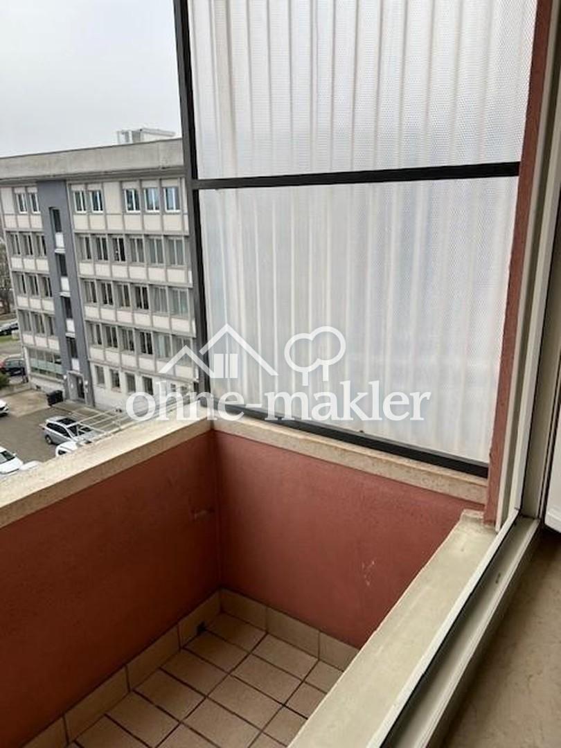 zentrale 2-Zi.-Whg. mit 2 Balkonen im 4. OG (ohne Aufzug) in Rheinufernähe in Ludwigshafen - Photo 5