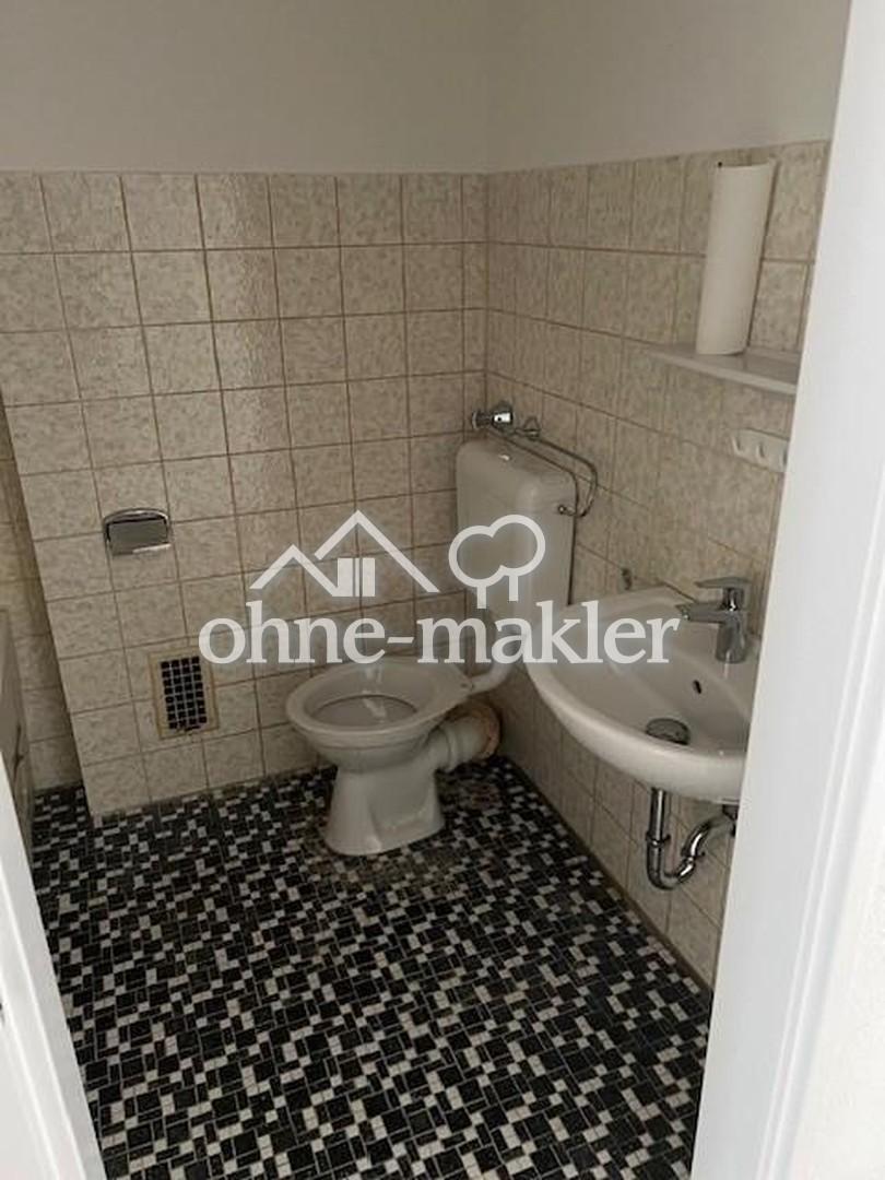 zentrale 2-Zi.-Whg. mit 2 Balkonen im 4. OG (ohne Aufzug) in Rheinufernähe in Ludwigshafen - Photo 4