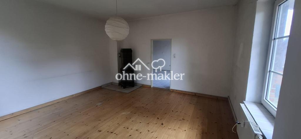 6-Zimmer-Maisonette mit Dachterrasse für Selbstgestalter in Siebenbäumen - Photo 1