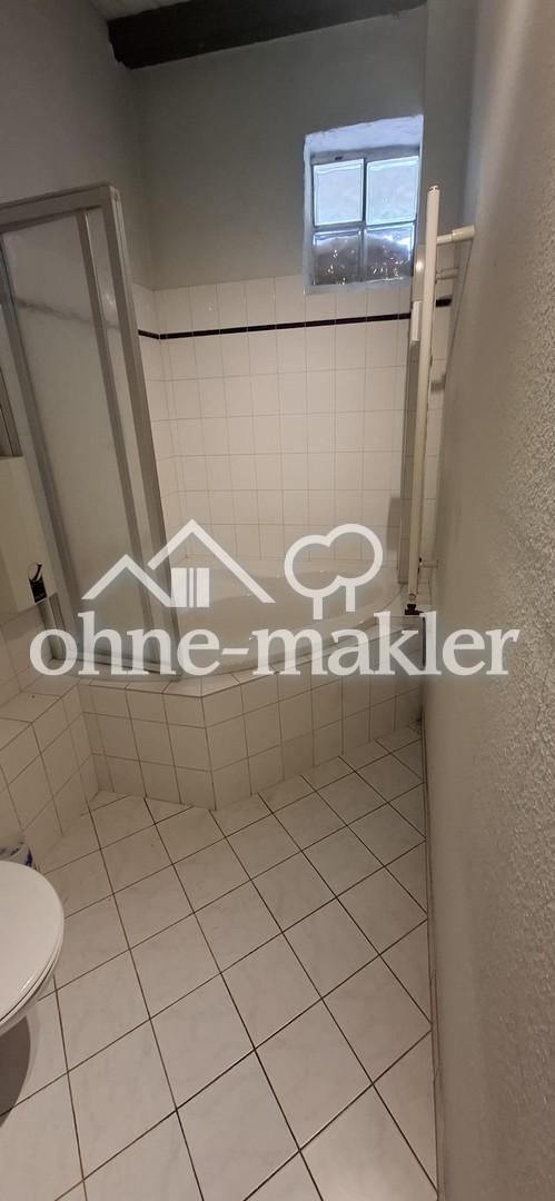 6-Zimmer-Maisonette mit Dachterrasse für Selbstgestalter in Siebenbäumen - Photo 3