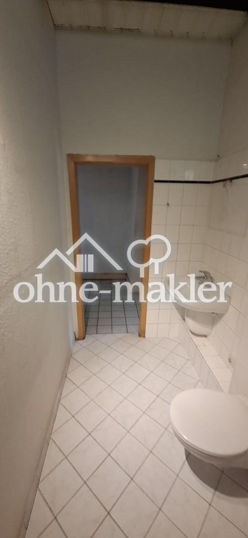 6-Zimmer-Maisonette mit Dachterrasse für Selbstgestalter in Siebenbäumen - Photo 4